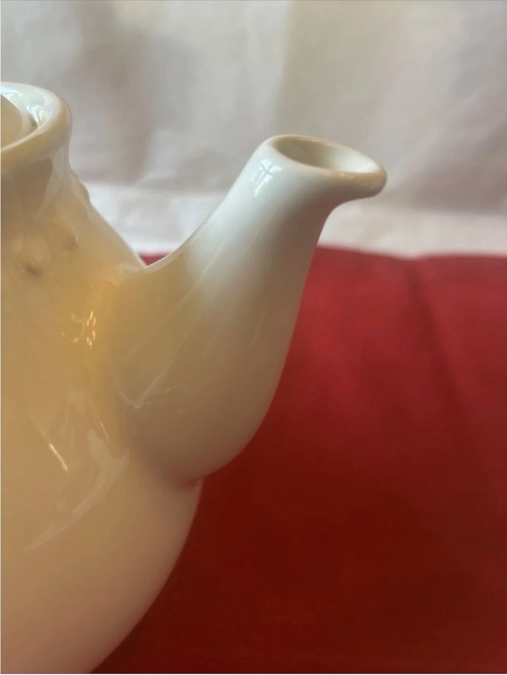 Pottery Barn Emma Creamy White Teapot & Lid 6  1/2in 6 Cups Made In Portugal